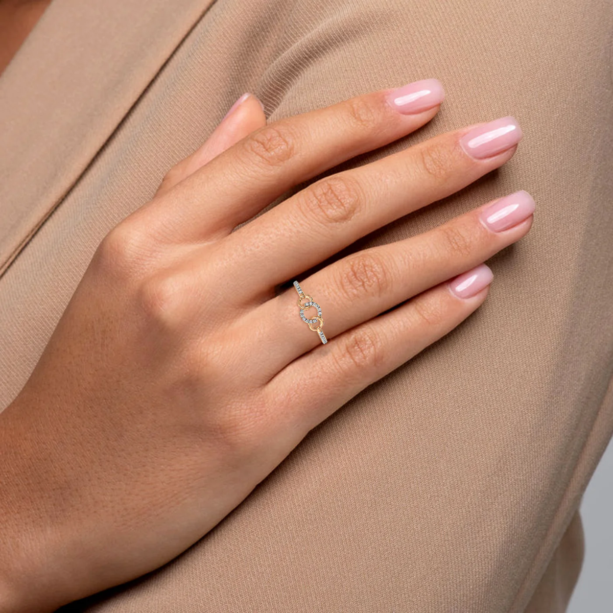 Infinity Link 0.13 ct Ring