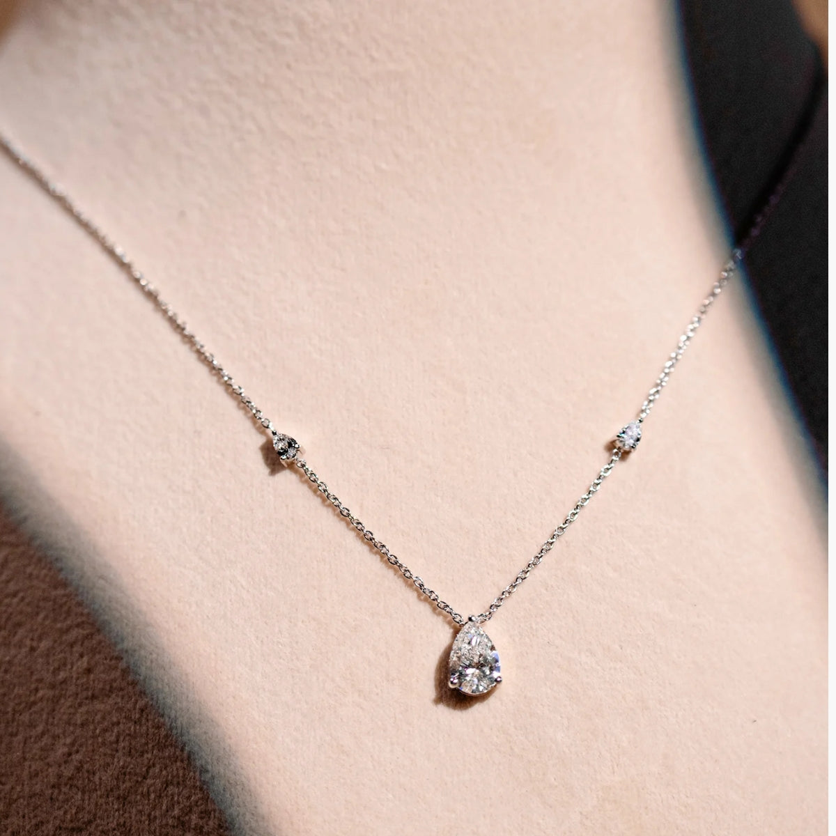 Pearl Duo Glow Necklace